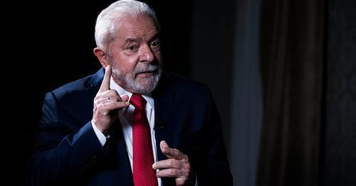 Lula Da Silva, expresidente de Brasil, en el hotel Wellington (Madrid), durante una entrevista para EL PAÍS. LUIS SEVILLANO (Reprodução do El País)